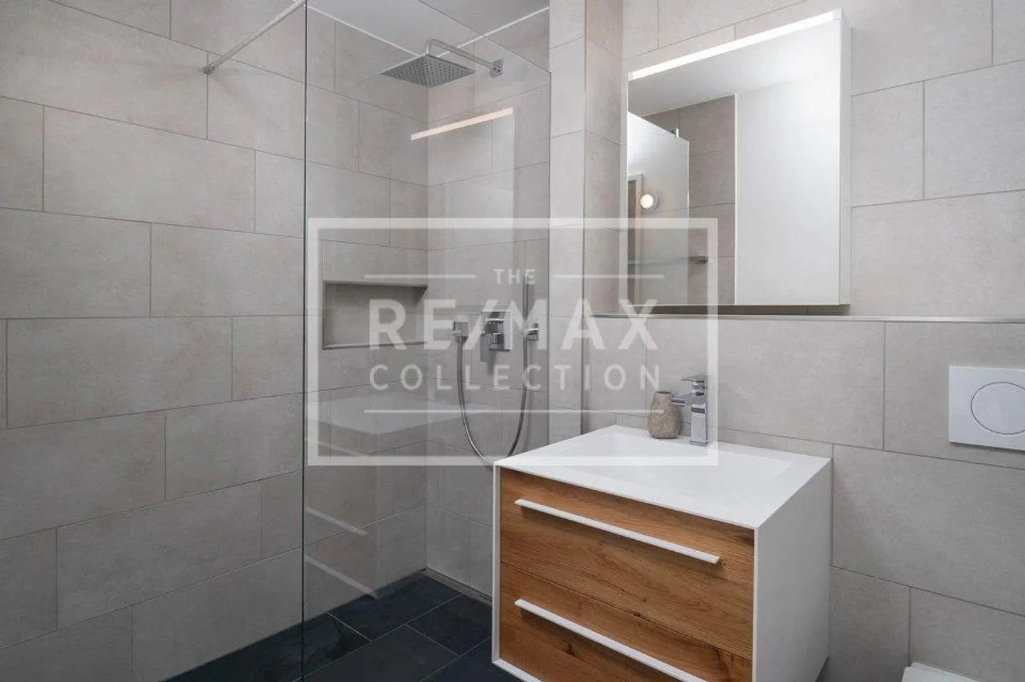 Elegante 5.5-Zimmer-Attikawohnung mit Rooftop-Galerie und traumhafter Dachterrasse! - Foto 12 von 13