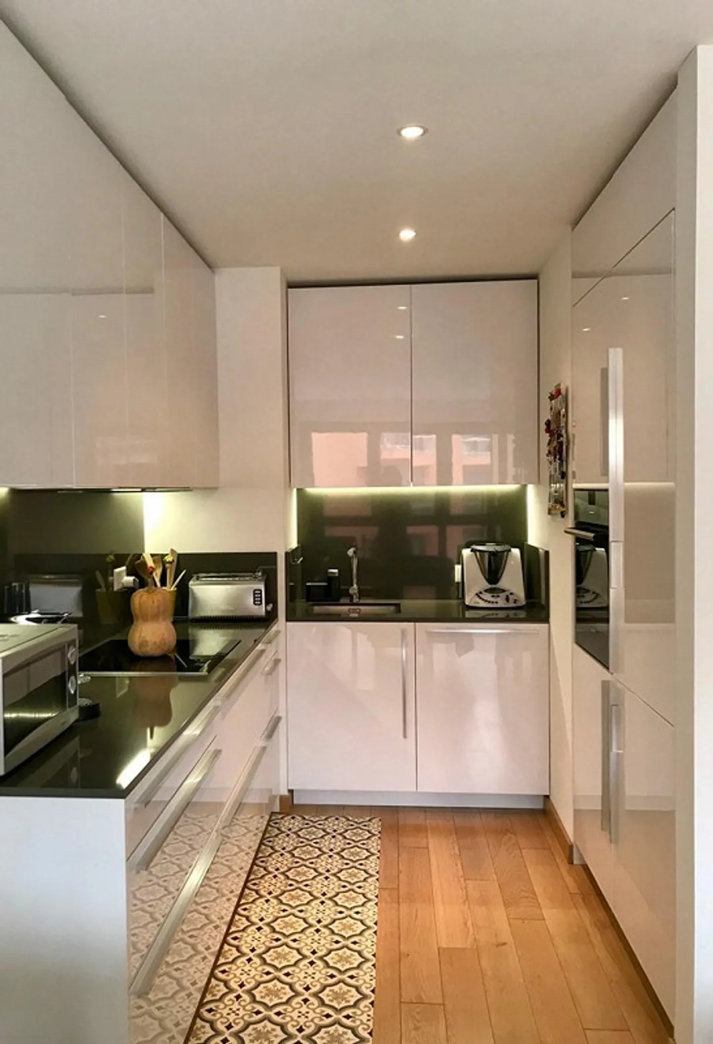 2,5 Zimmer komplett möbliert - Massagno - Foto 4 von 9