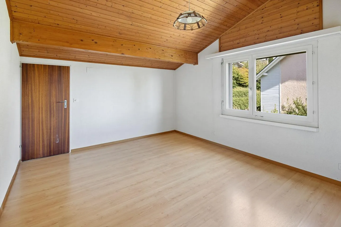 Charmantes Familienhaus mit Aussicht - Foto 13 von 13