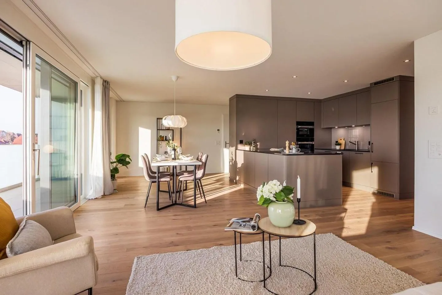 Subtenant for first rental of new apartments - Photo 3 of 7