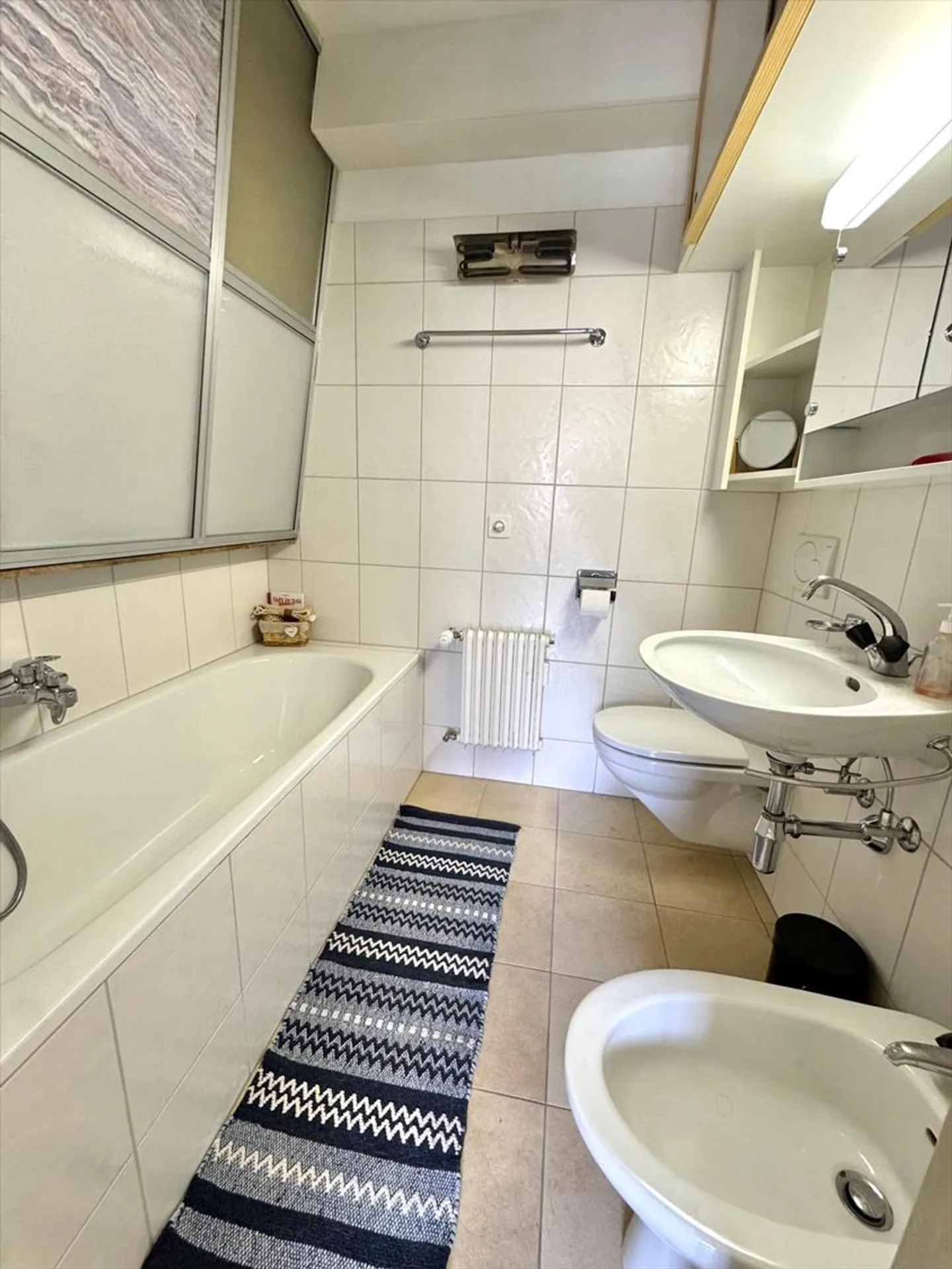 Appartement 4.5 pièces en bordure du terrain de golf (Lärchen) - Emplacement privilégié - Photo 11 sur 13