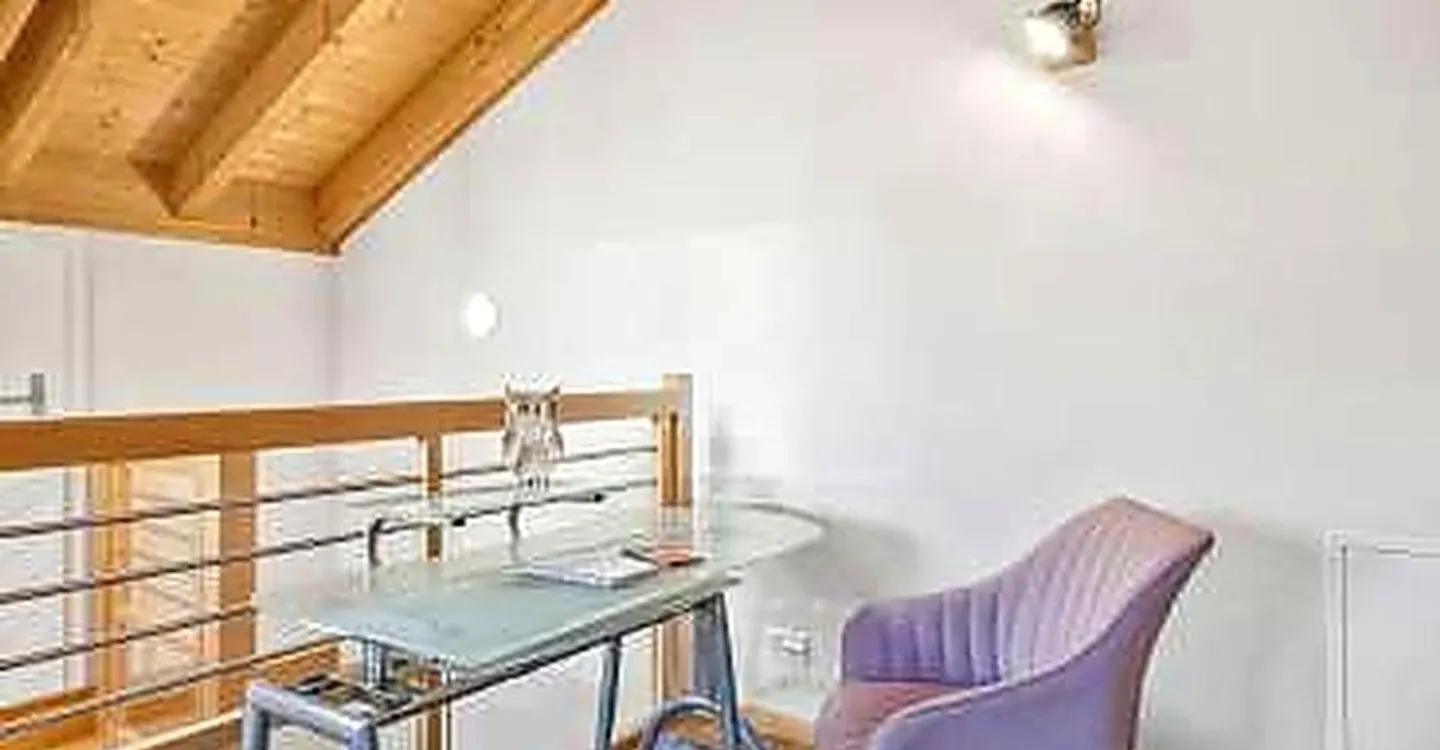 Multi-family Individual Building + Adjacent Corner House - 4.04% net yield - Photo 13 of 25