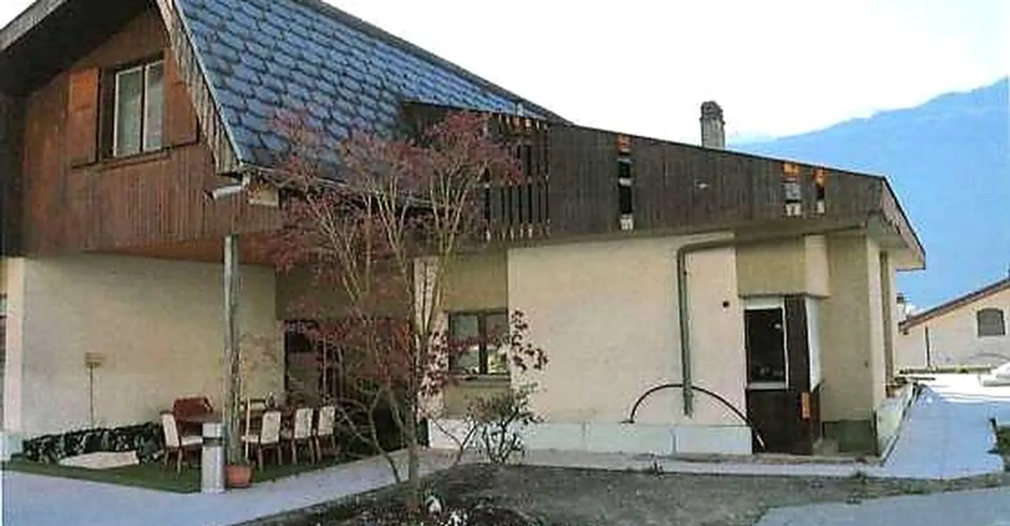 Multi-family Individual Building + Adjacent Corner House - 4.04% net yield - Photo 23 of 25
