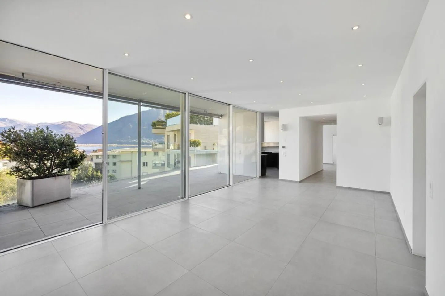 Elegantes Penthouse mit Seeblick - Foto 7 von 30