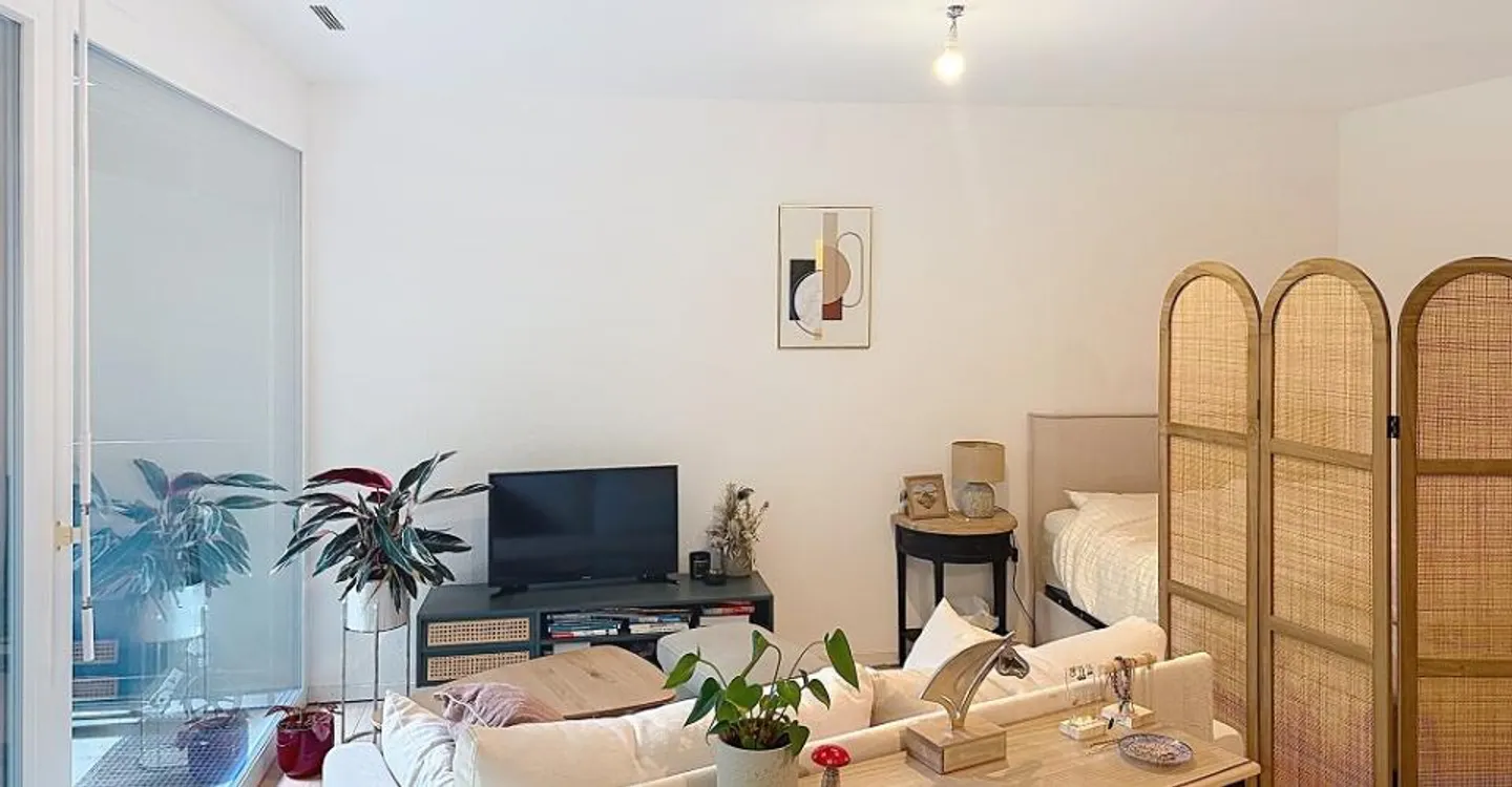 Studio moderne au rez-de-chaussée - Photo 4 sur 8