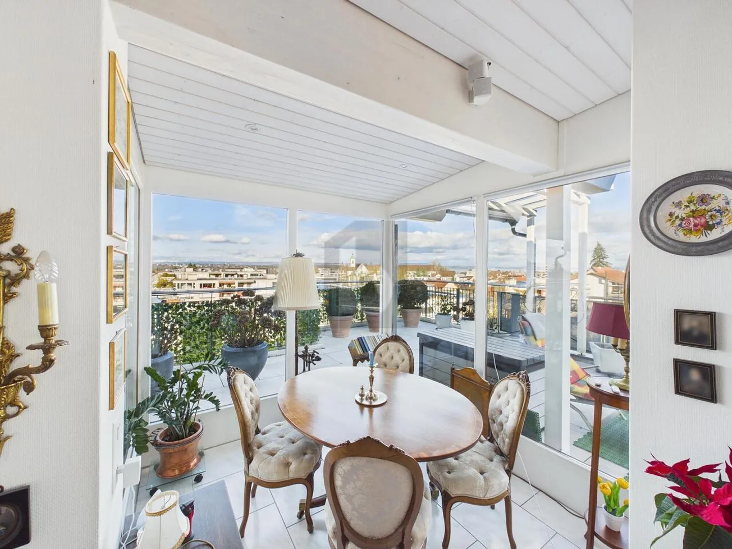 Exclusive Penthouse with Terrace - Photo 3 of 6