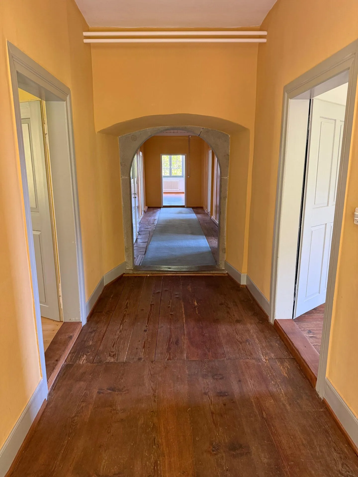 Appartamento unico di 7 stanze - Foto 2 di 8