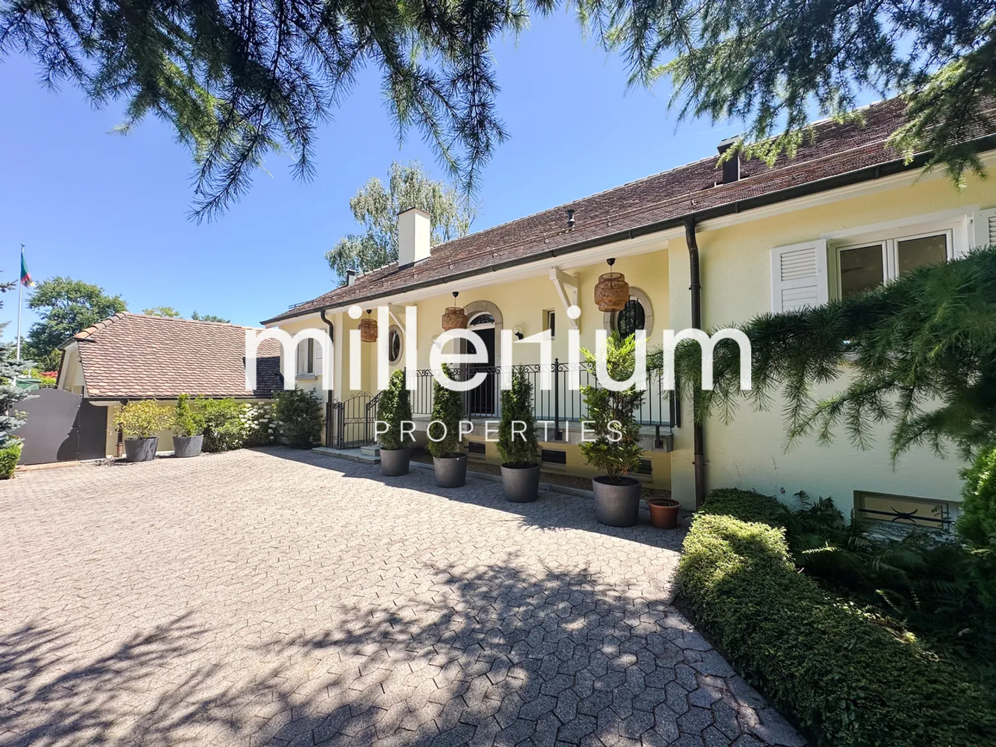 Proprietà familiare con vista sul Monte Bianco - Foto 1 di 23