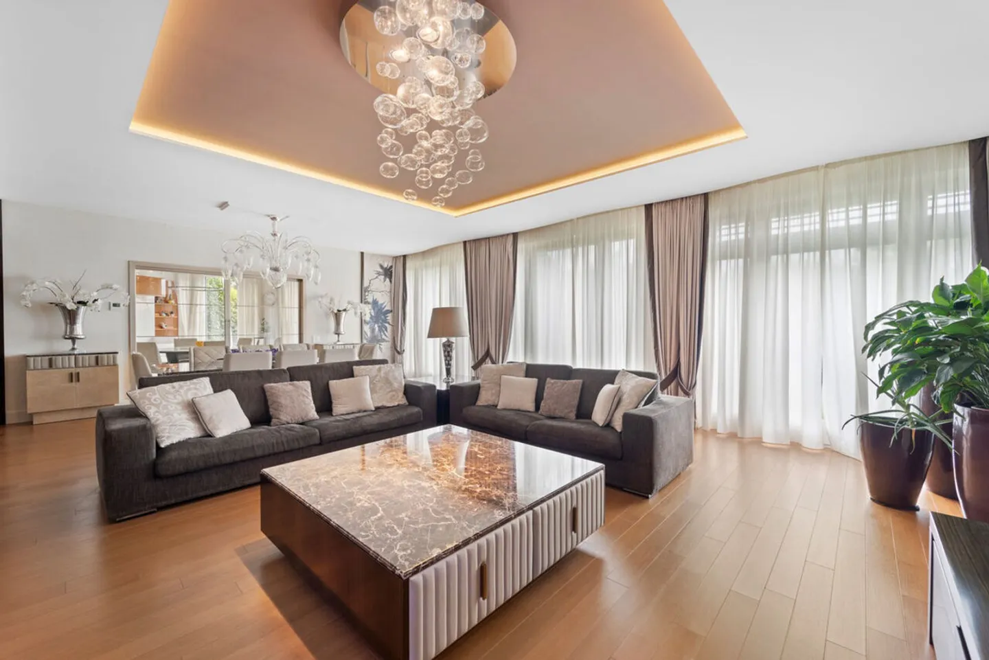 Luxury Apartment in Collina d'Oro - Photo 6 of 13