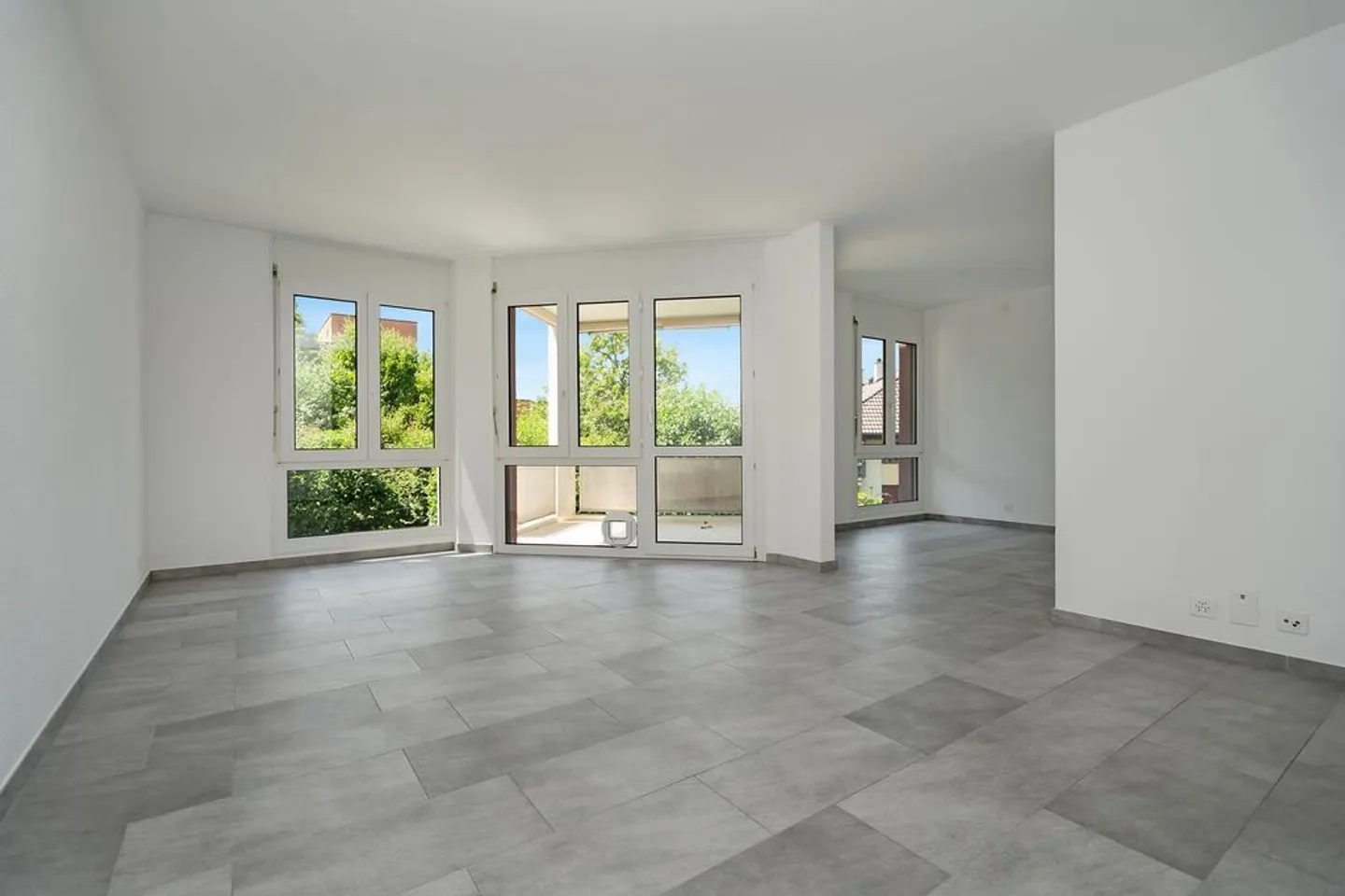 Cozy Apartment 2 Room Apartment with Balcony - Photo 5 of 6