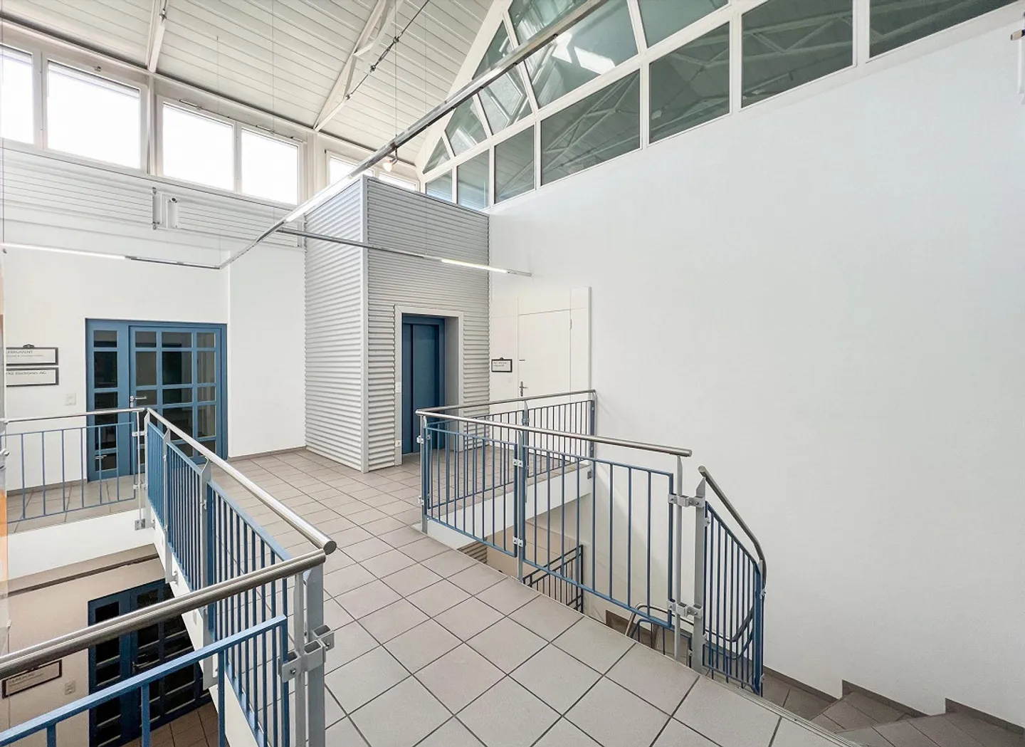 Espace de bureau/commercial moderne à St. Gallen Winkeln - Photo 5 sur 8