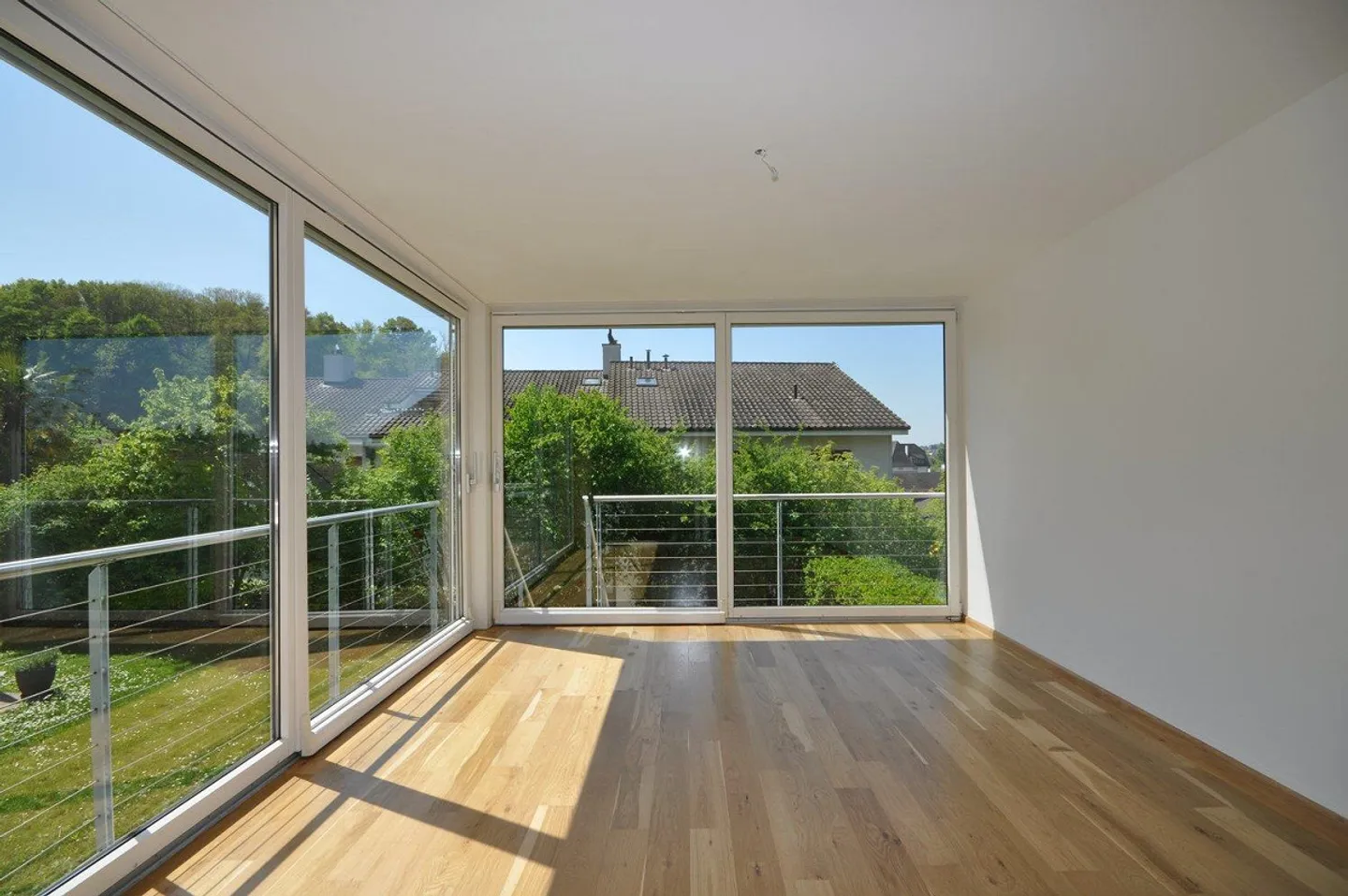 Geräumige 4.5-Zimmer-Wohnung mit Wintergarten in Bottmingen - Photo 6 sur 13