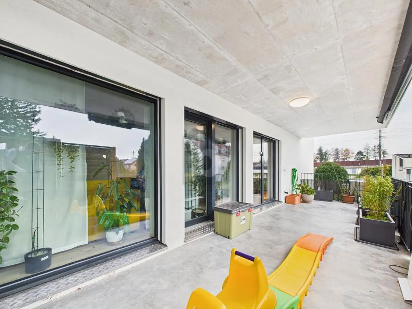 BRIGHT WITH BEST CONNECTION - Photo 2 of 5