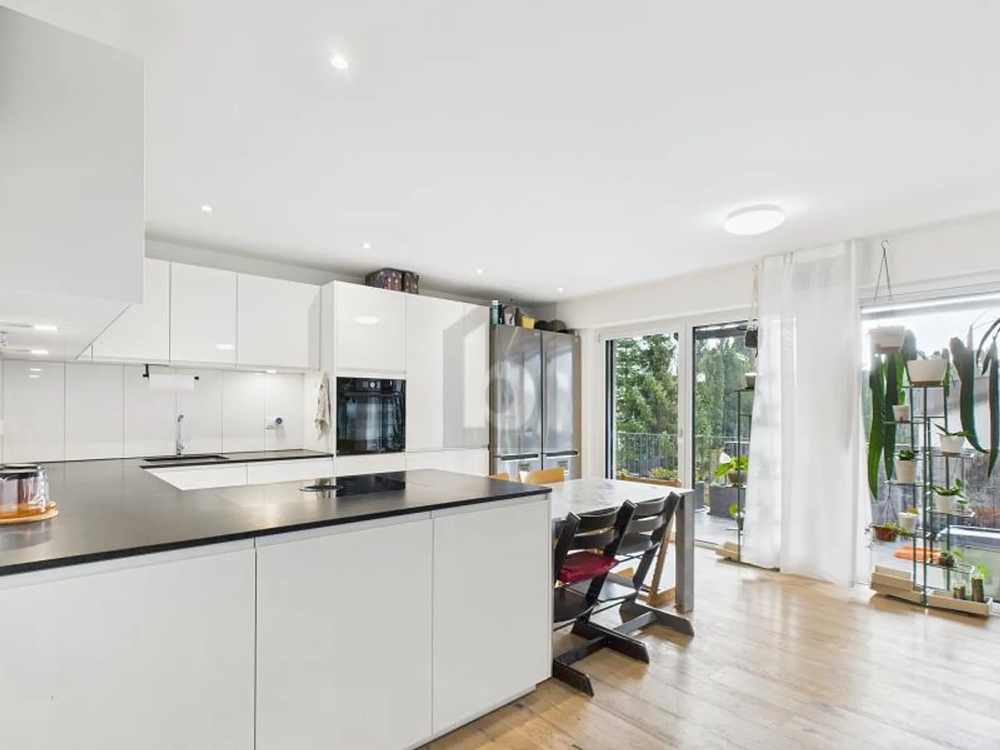 BRIGHT WITH BEST CONNECTION - Photo 4 of 5