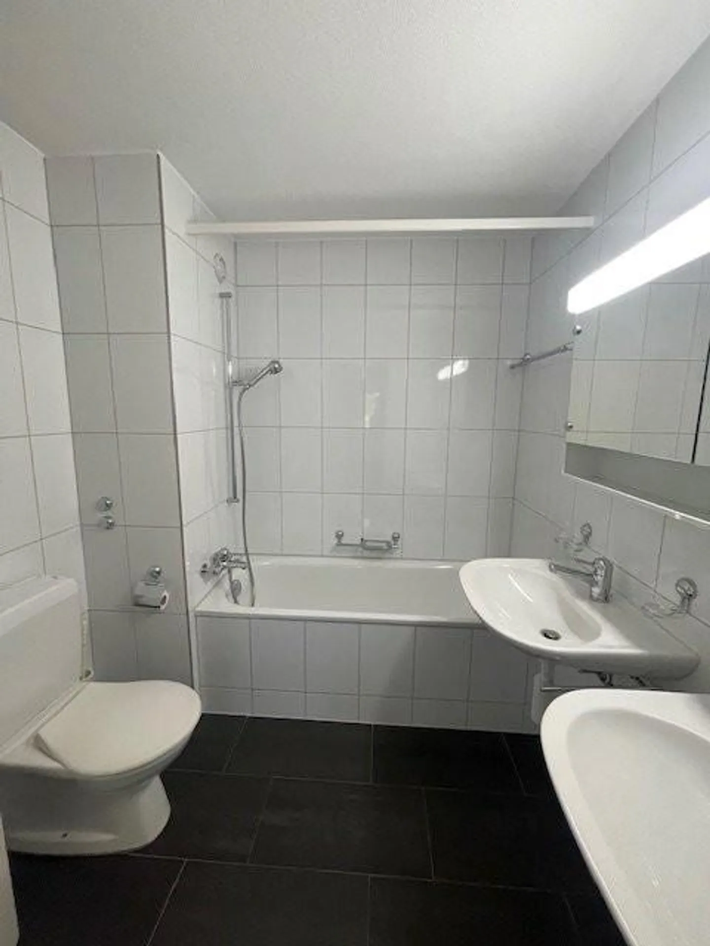 Great and spacious 4.5-room apartment in Orpund! - Photo 2 of 11