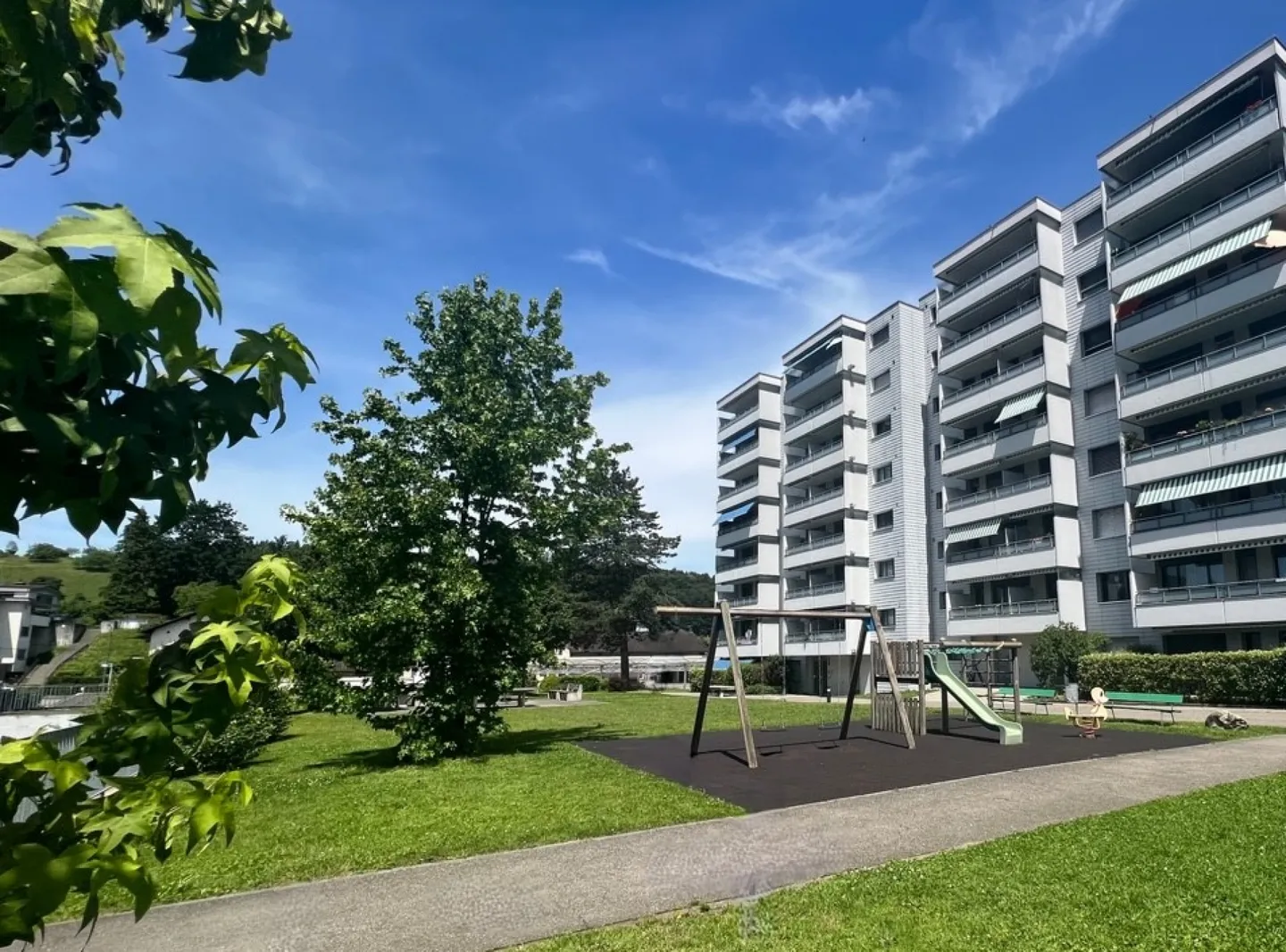 Belle appartement de 2,5 pièces au rez-de-chaussée - Photo 1 sur 11