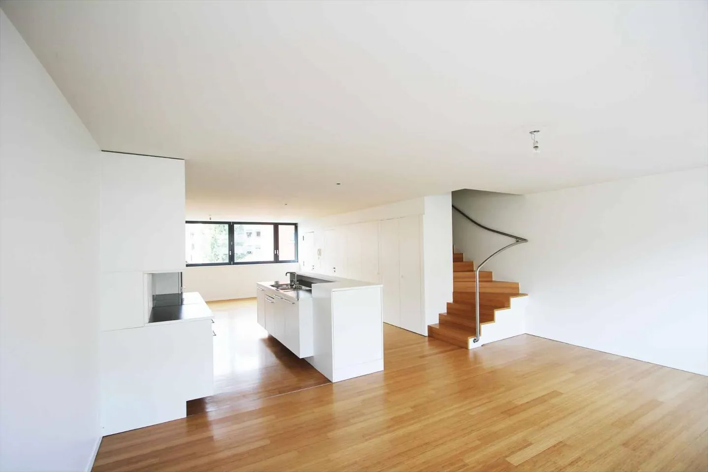 Appartamento 6 locali - Foto 3 di 5