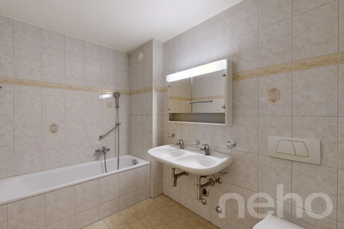 Prilly | Bright apartment with 4.5 rooms and great potential - Photo 10 of 12