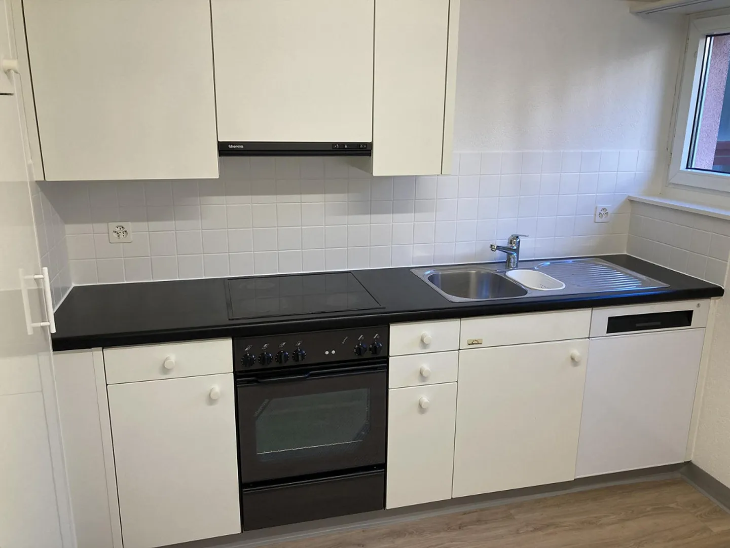 Vivere vicino alla città con balcone - Foto 5 di 8