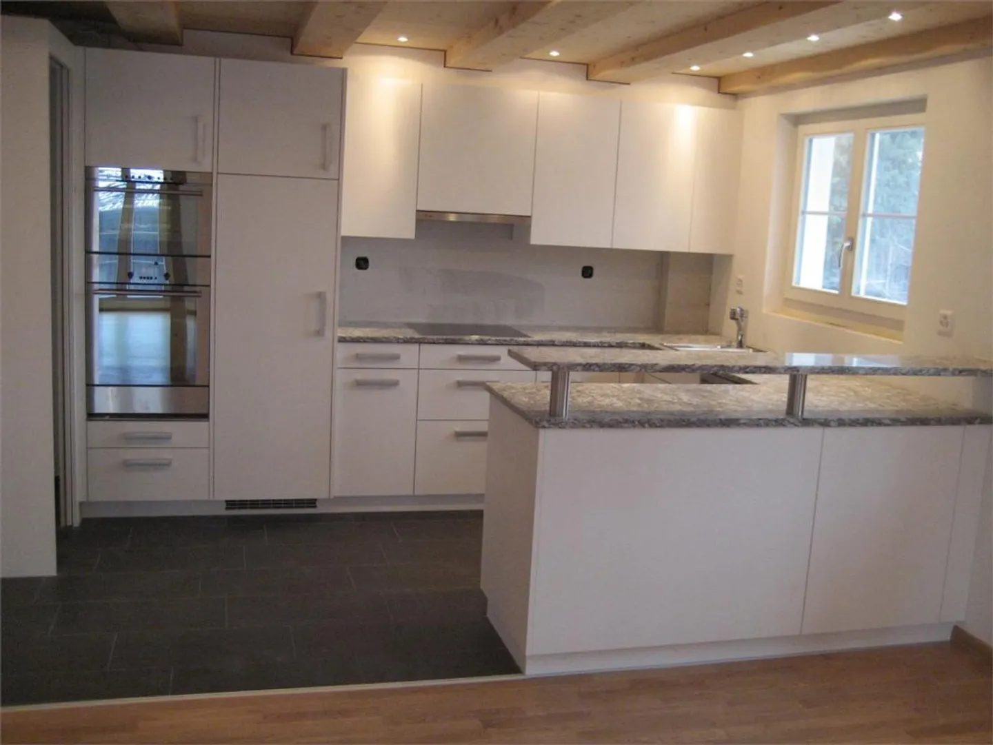 Charmante Wohnung mit Balkon - Foto 2 von 30