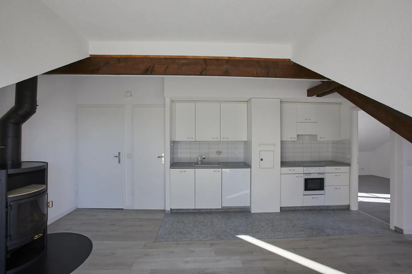Are you looking for a bright apartment in the green and yet centrally located? - Photo 3 of 10