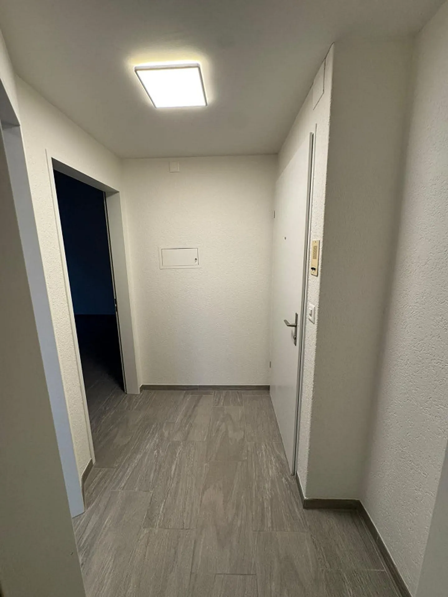 First occupancy after renovation 2-room apartment in Rorschach - Photo 6 of 9