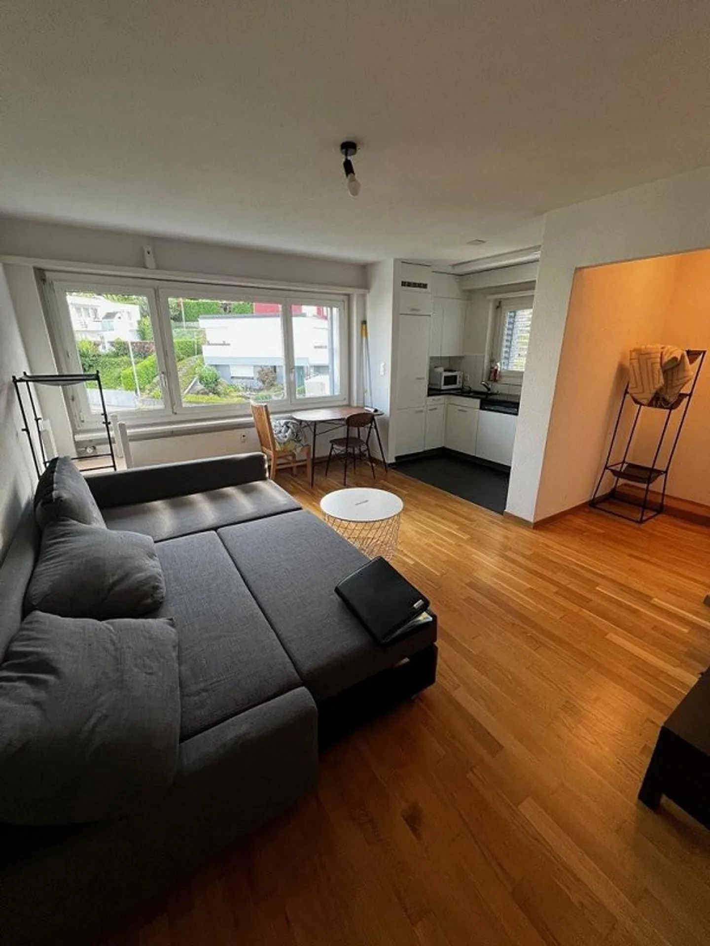 Sunny apartment in a quiet location - Photo 4 of 7