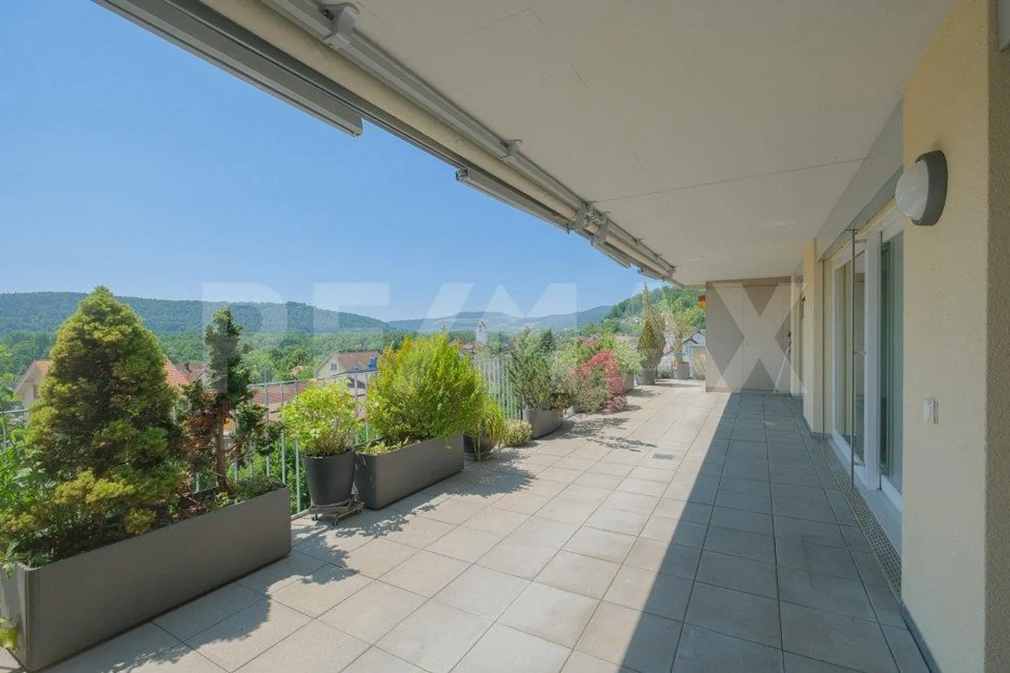 High-quality expansion - large sun terrace with wow panorama - Photo 2 of 12