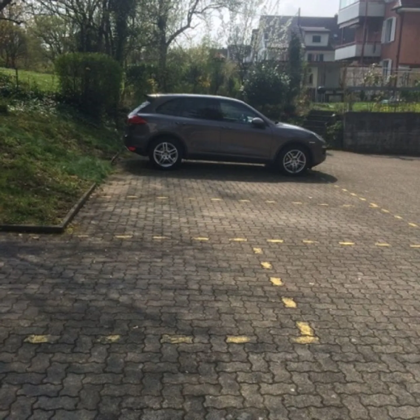 «Letzter freier Parkplatz an zentraler Lage!» - Foto 1 von 1
