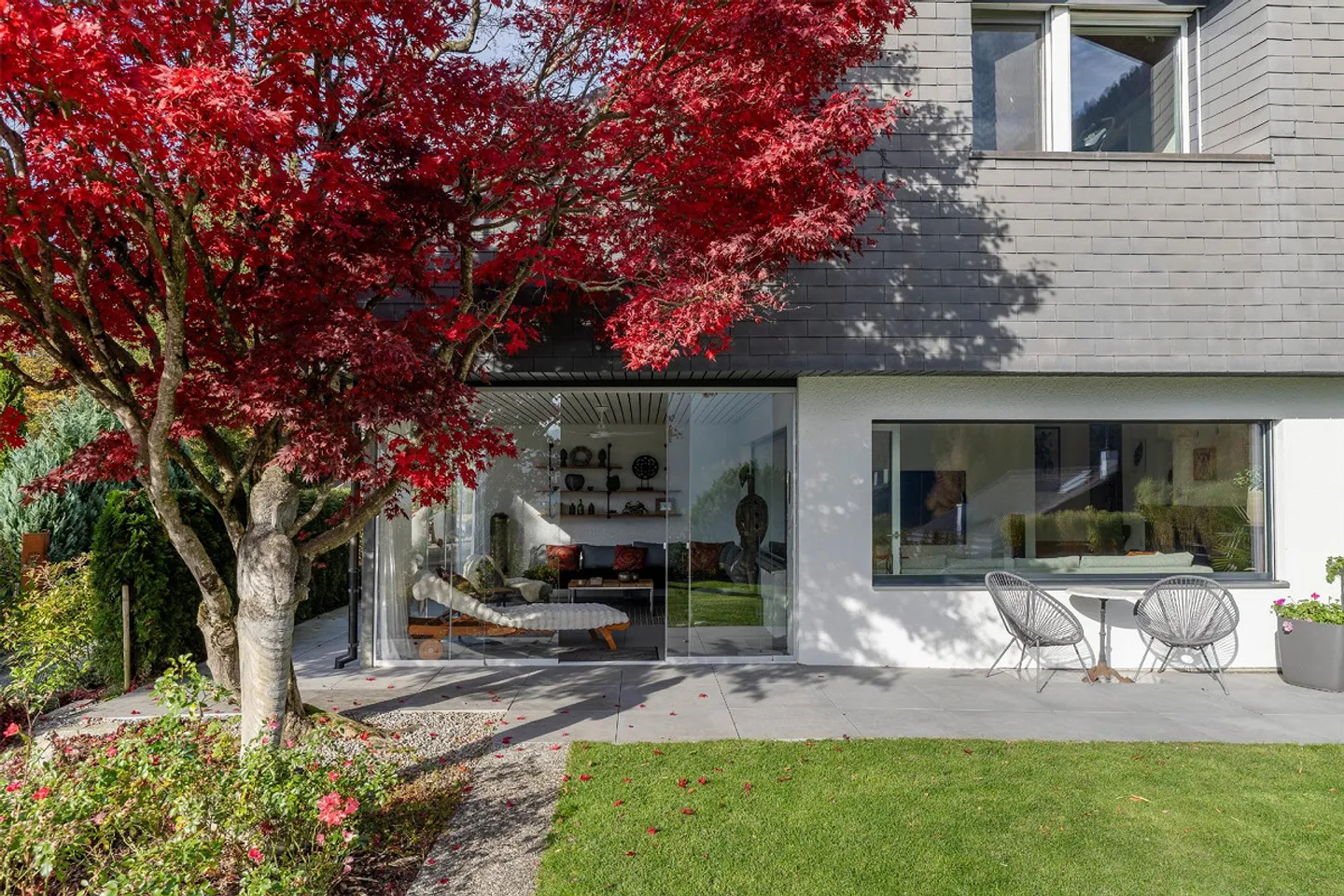 Stylish living with tranquility, space & quality of life - Photo 1 of 9