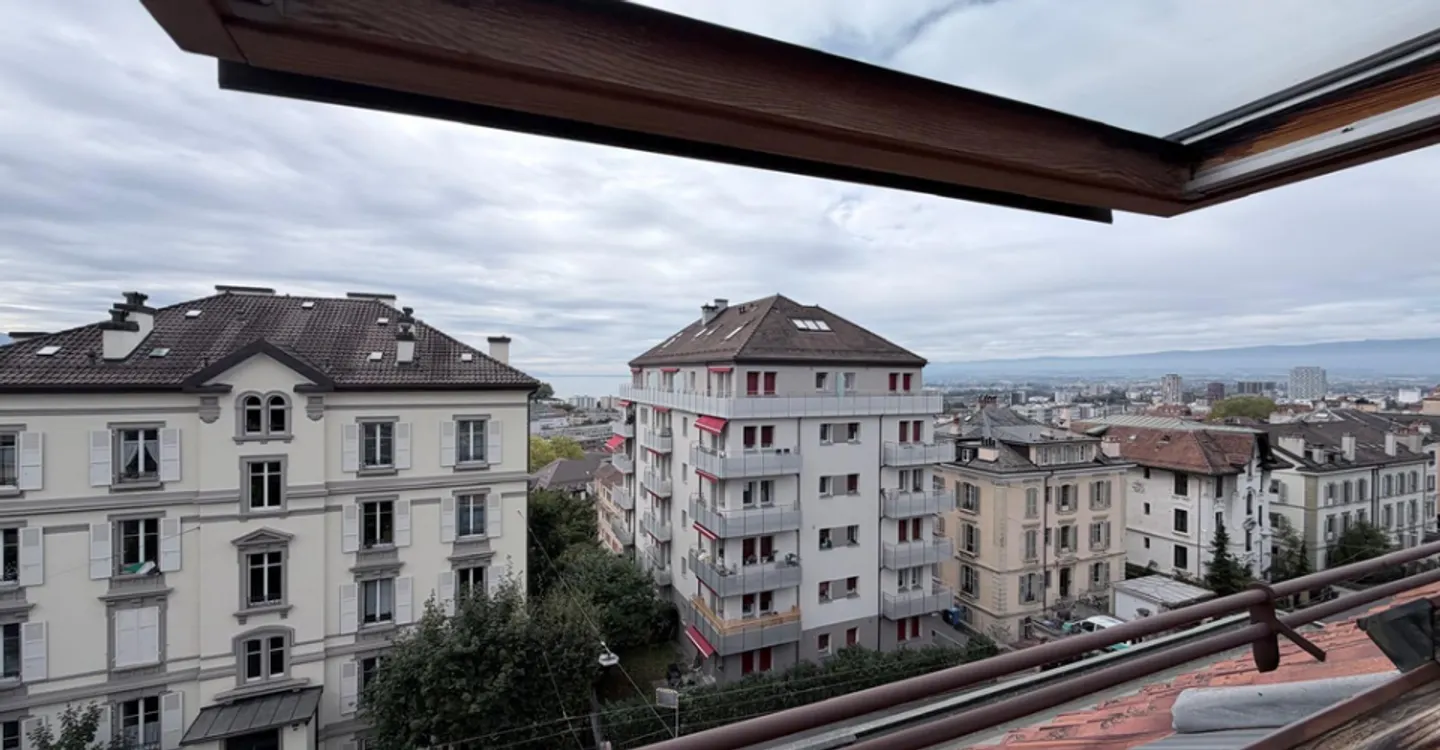 Appartamento Attico Charmoso con Terrazza - Foto 1 di 10
