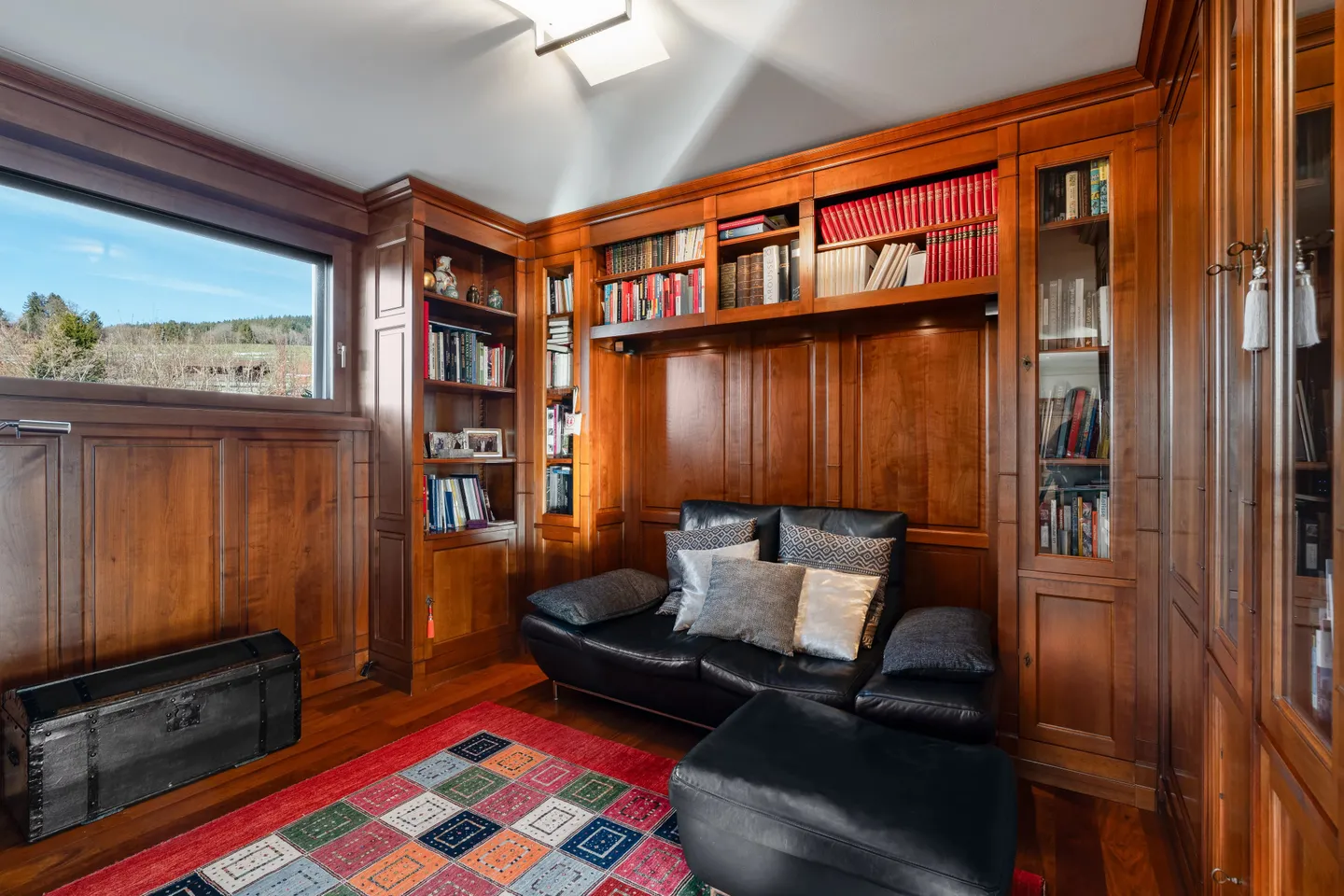 Prestigious residence with open panoramic views over the Gruyère region - Photo 3 of 15