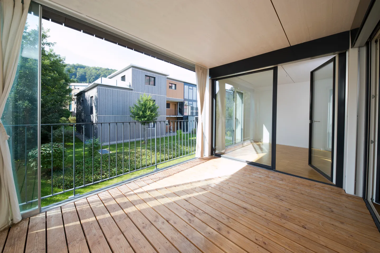 Vivere moderno a Lausen - Appartamento 2.5 locali con terrazza - Foto 2 di 5