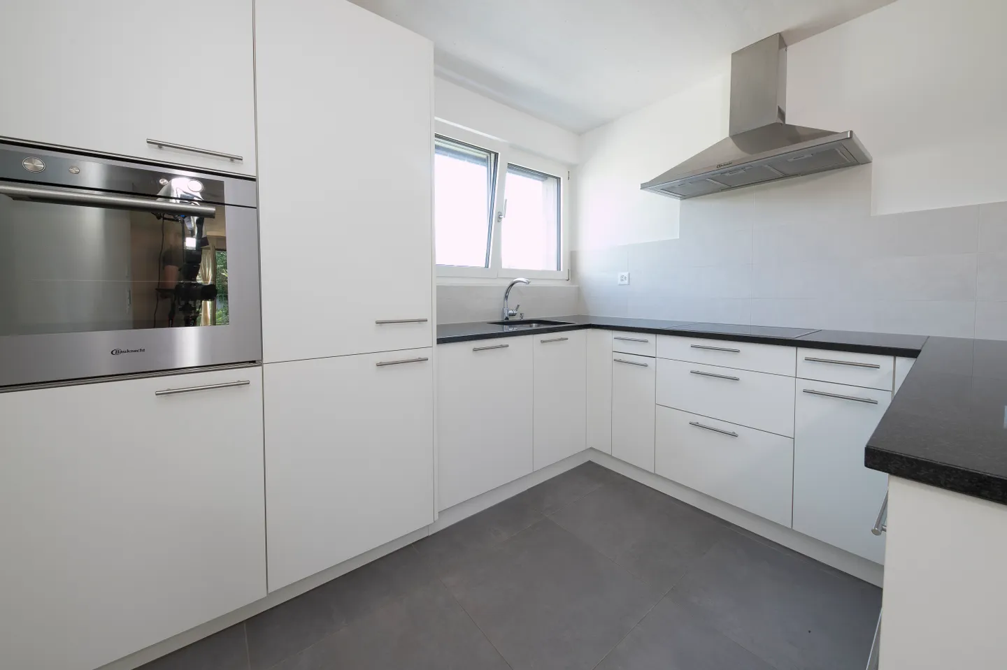 Vivere moderno a Lausen - Appartamento 2.5 locali con terrazza - Foto 3 di 5