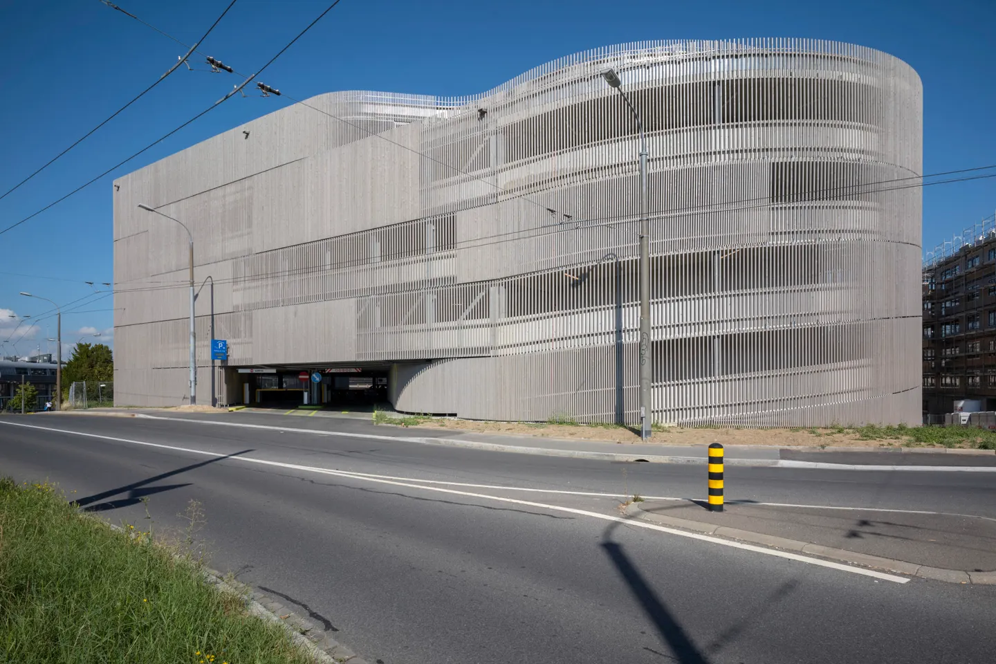 Innenparkplatz für Motorräder - Foto 1 von 1