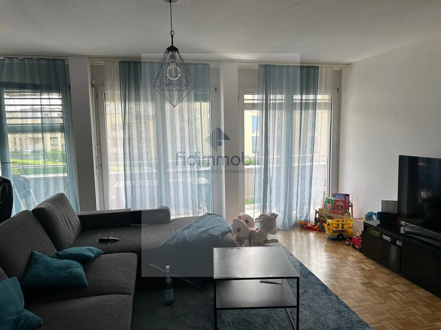 Bel appartement avec grand balcon idéal pour les familles - Photo 3 sur 6