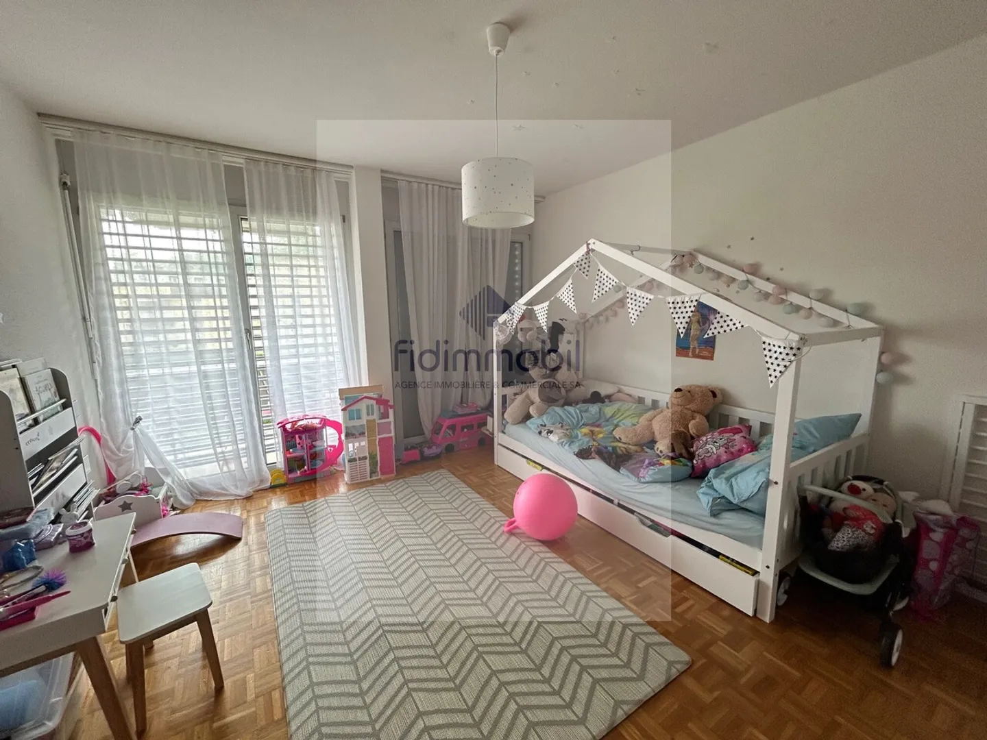 Bel appartement avec grand balcon idéal pour les familles - Photo 5 sur 6