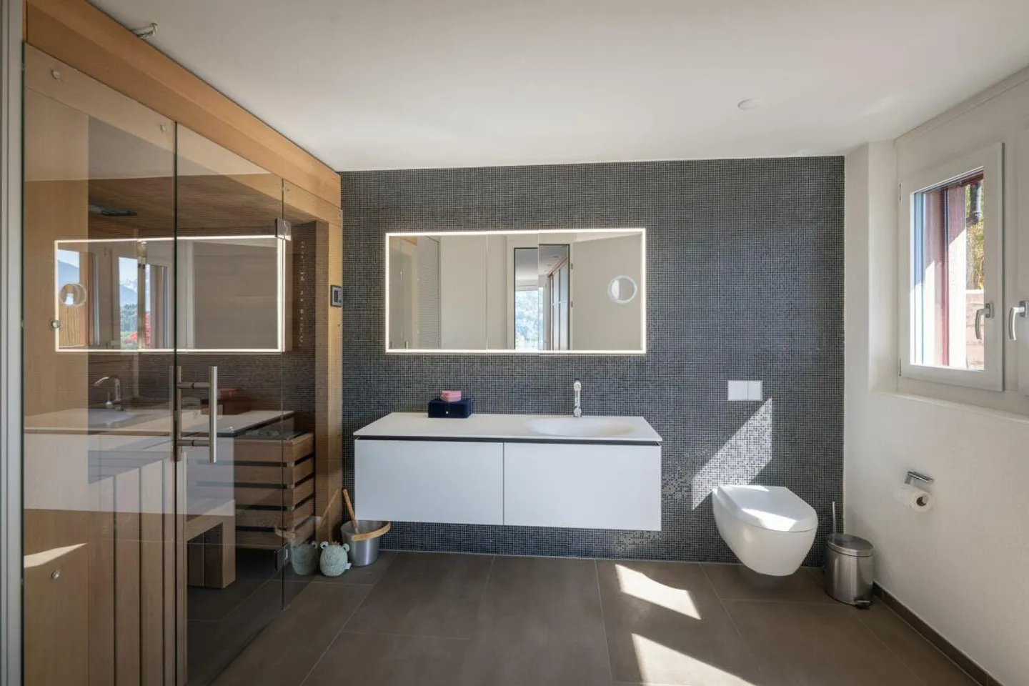 Appartement en duplex avec vue imprenable sur le lac et vue panoramique - Photo 6 sur 6
