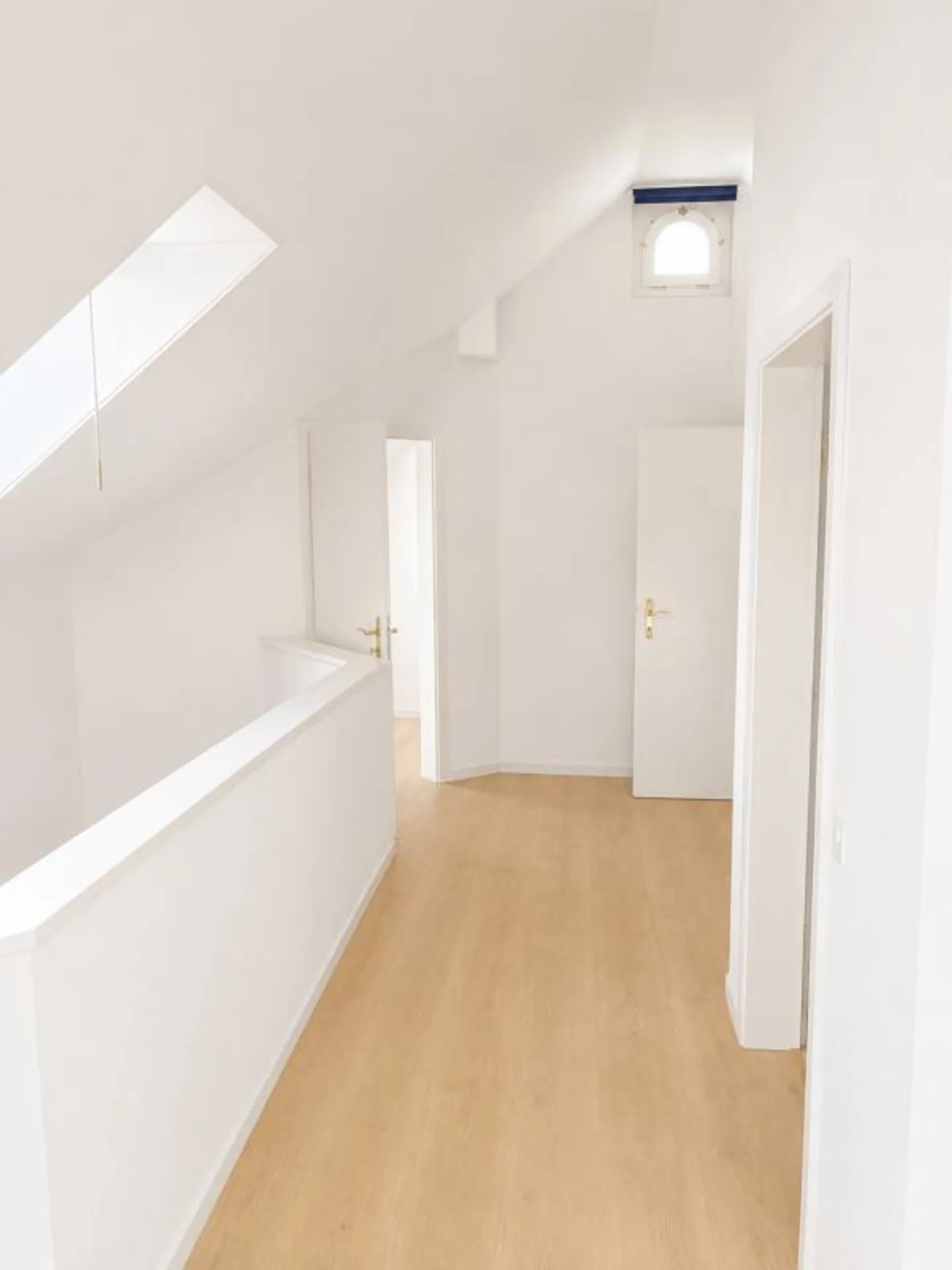 Charmantes Einfamilienhaus mit Garten - Foto 6 von 14