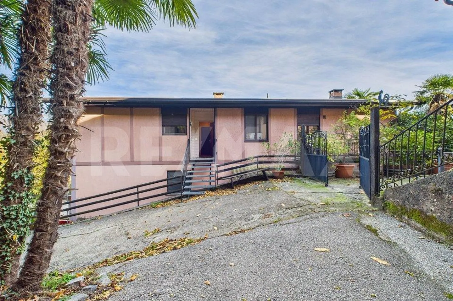 Maison individuelle de 12 pièces - Photo 1 sur 13