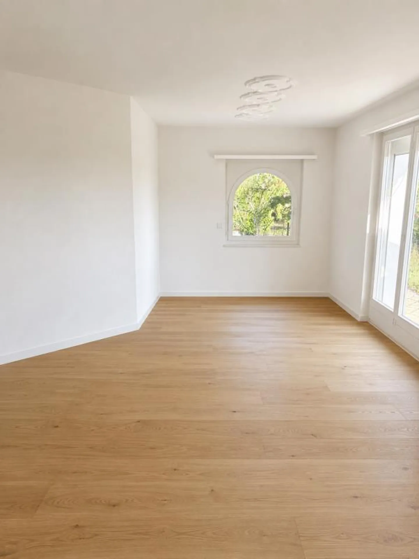 Charmantes Einfamilienhaus mit Garten - Foto 7 von 14