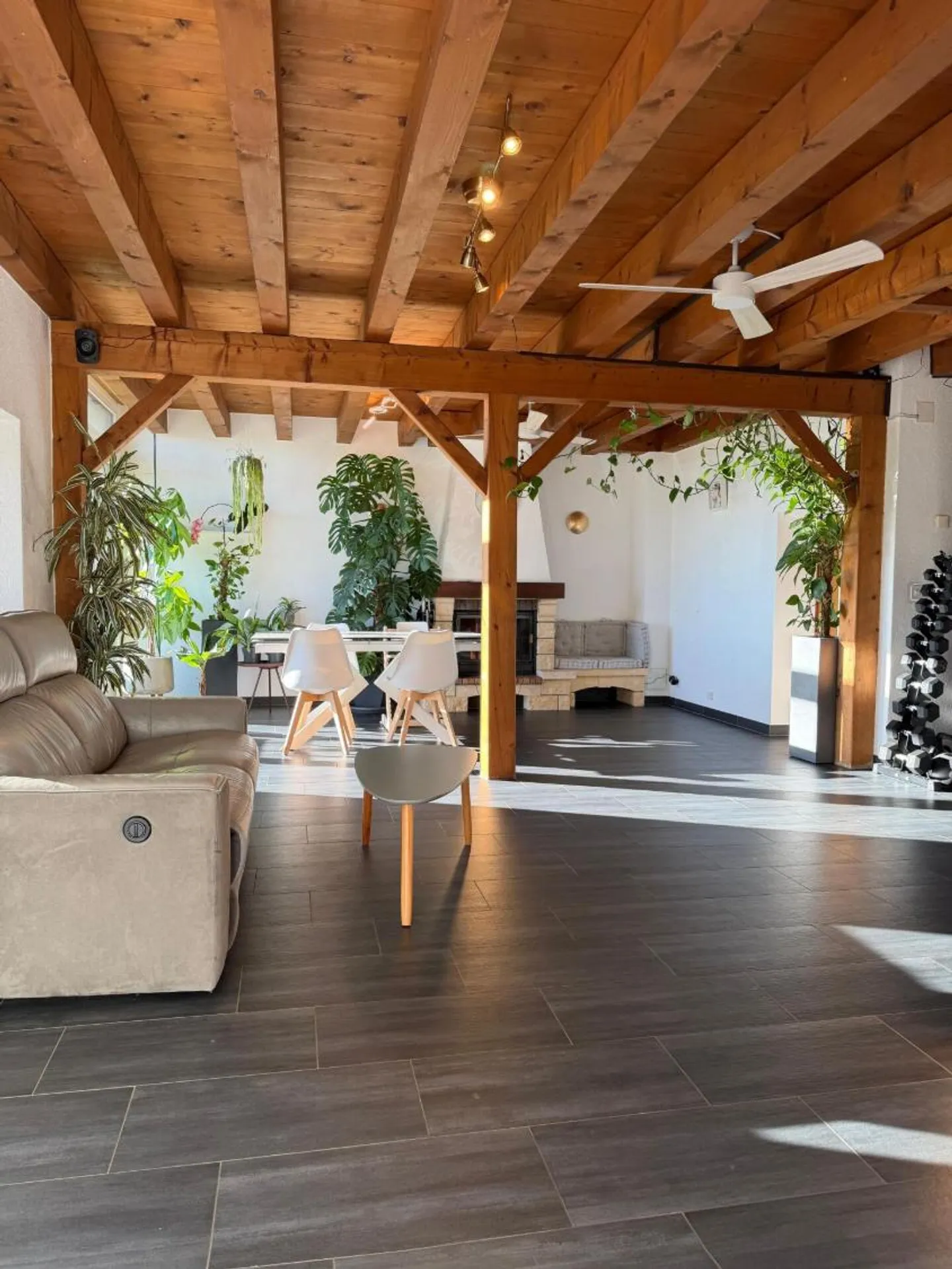 Casa contigua 4.5 stanze - Foto 2 di 13