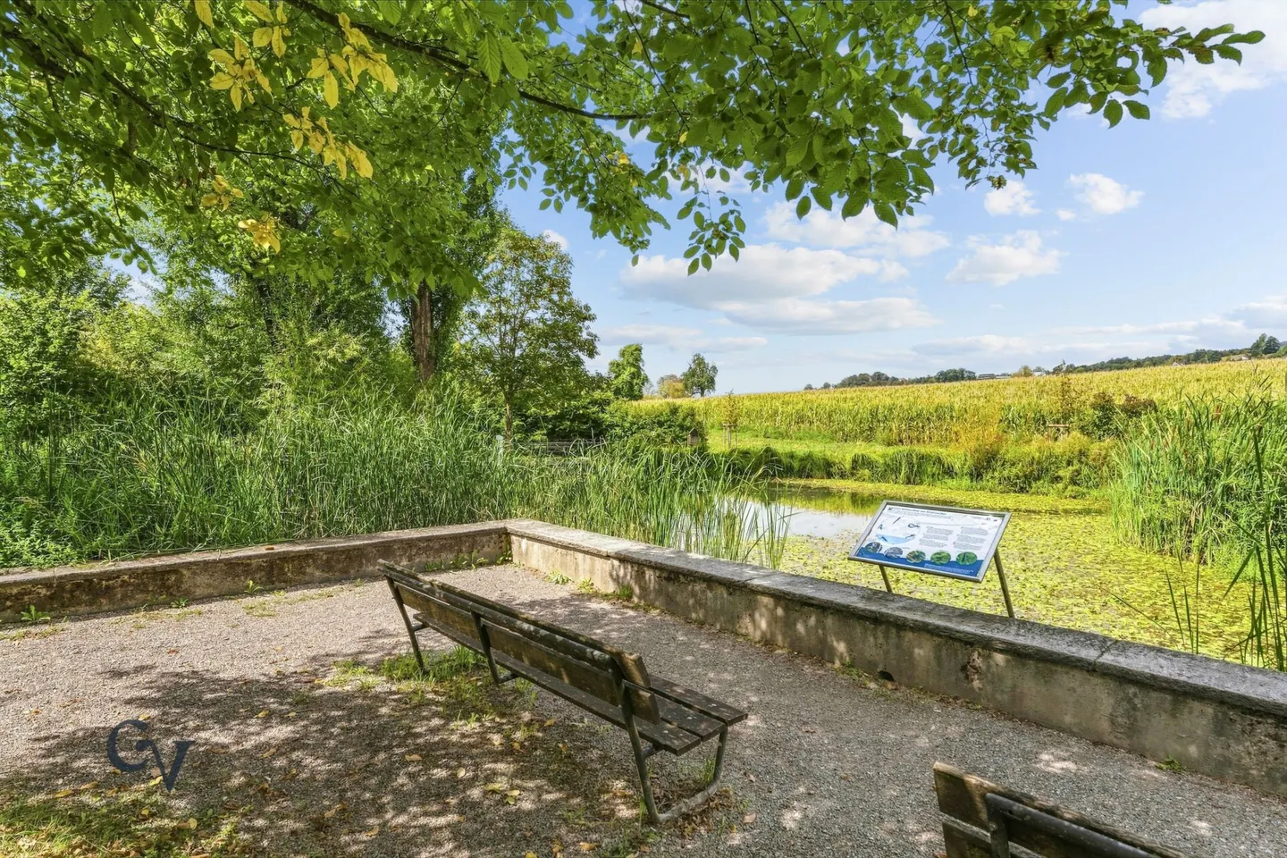 Family-friendly living with spacious garden in Uetikon am See - Photo 16 of 20