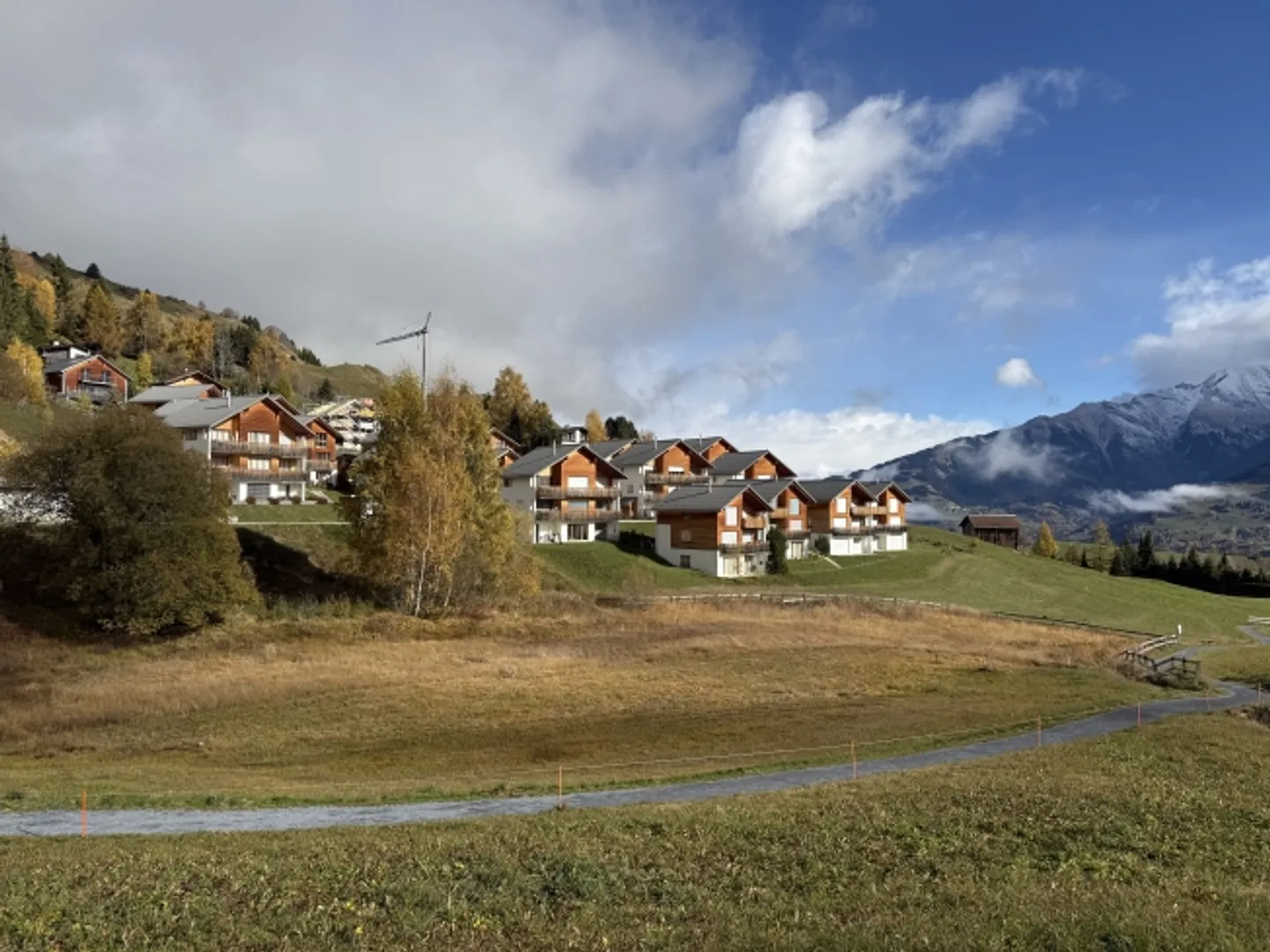 Appartement moderne de 2,5 pièces avec terrasse de jardin spacieuse à Vattiz - le parfait deuxième domicile dans la vallée de Lumnezia - Photo 10 sur 12