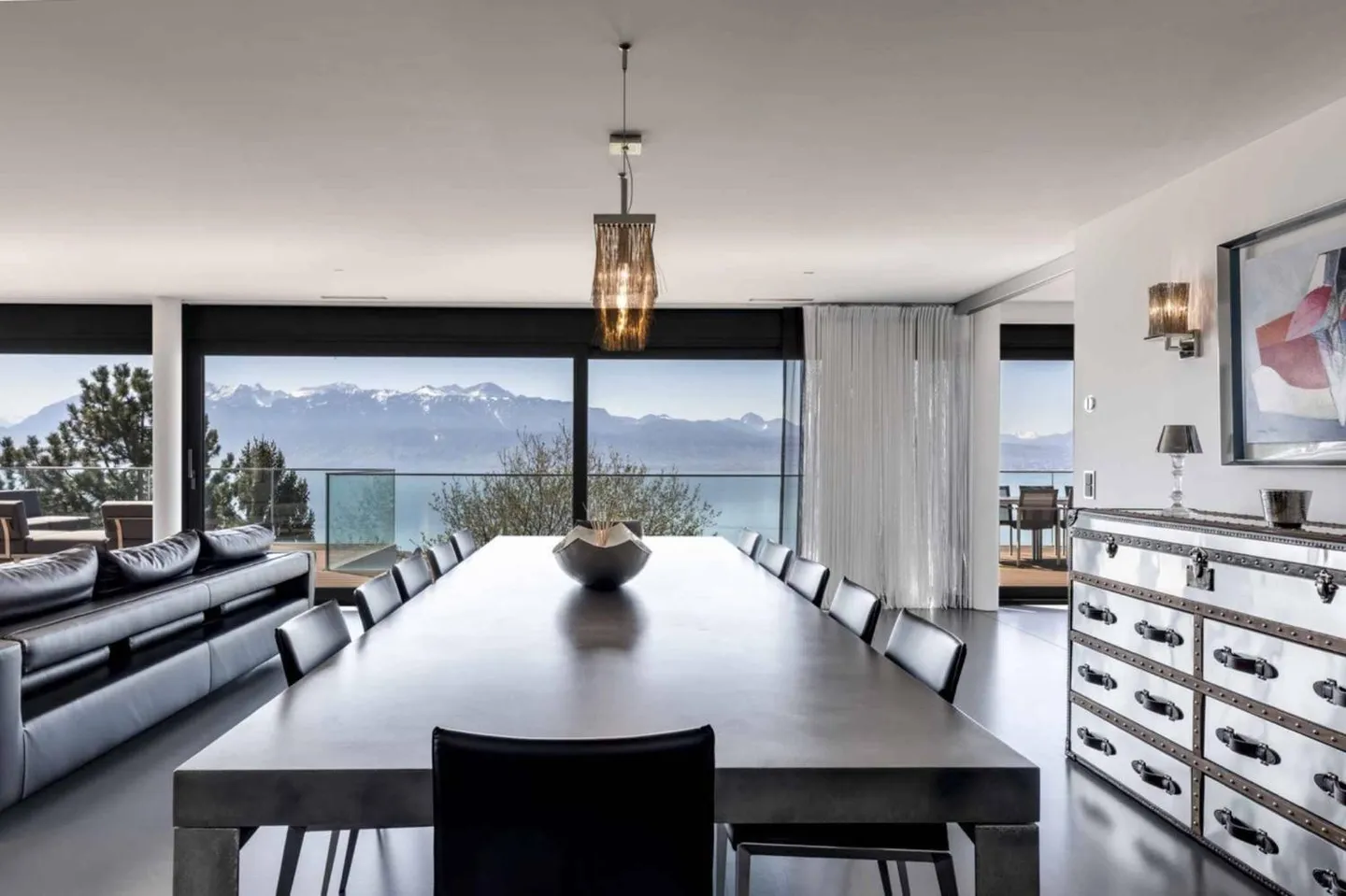 8.5-room apartment - Photo 1 of 6