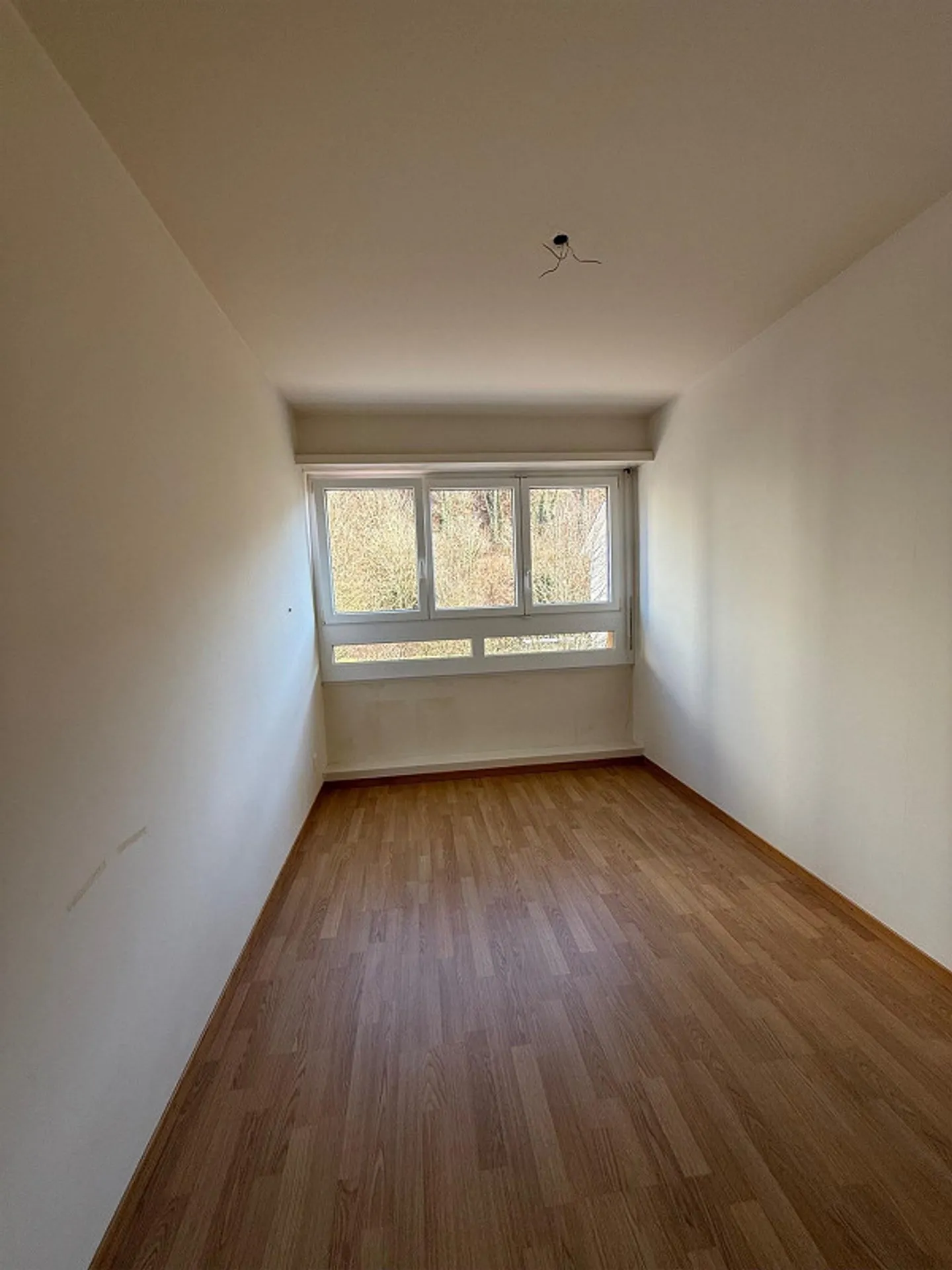 Lichtdurchflutete 3.5-Zimmer-Wohnung mit grossem Balkon - Foto 3 von 14