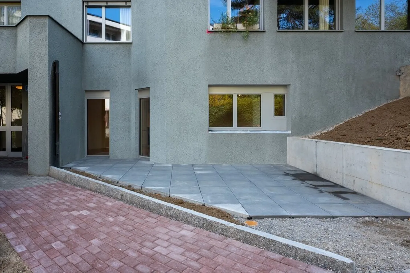 Visit - Move In - Feel Good - Photo 1 of 4