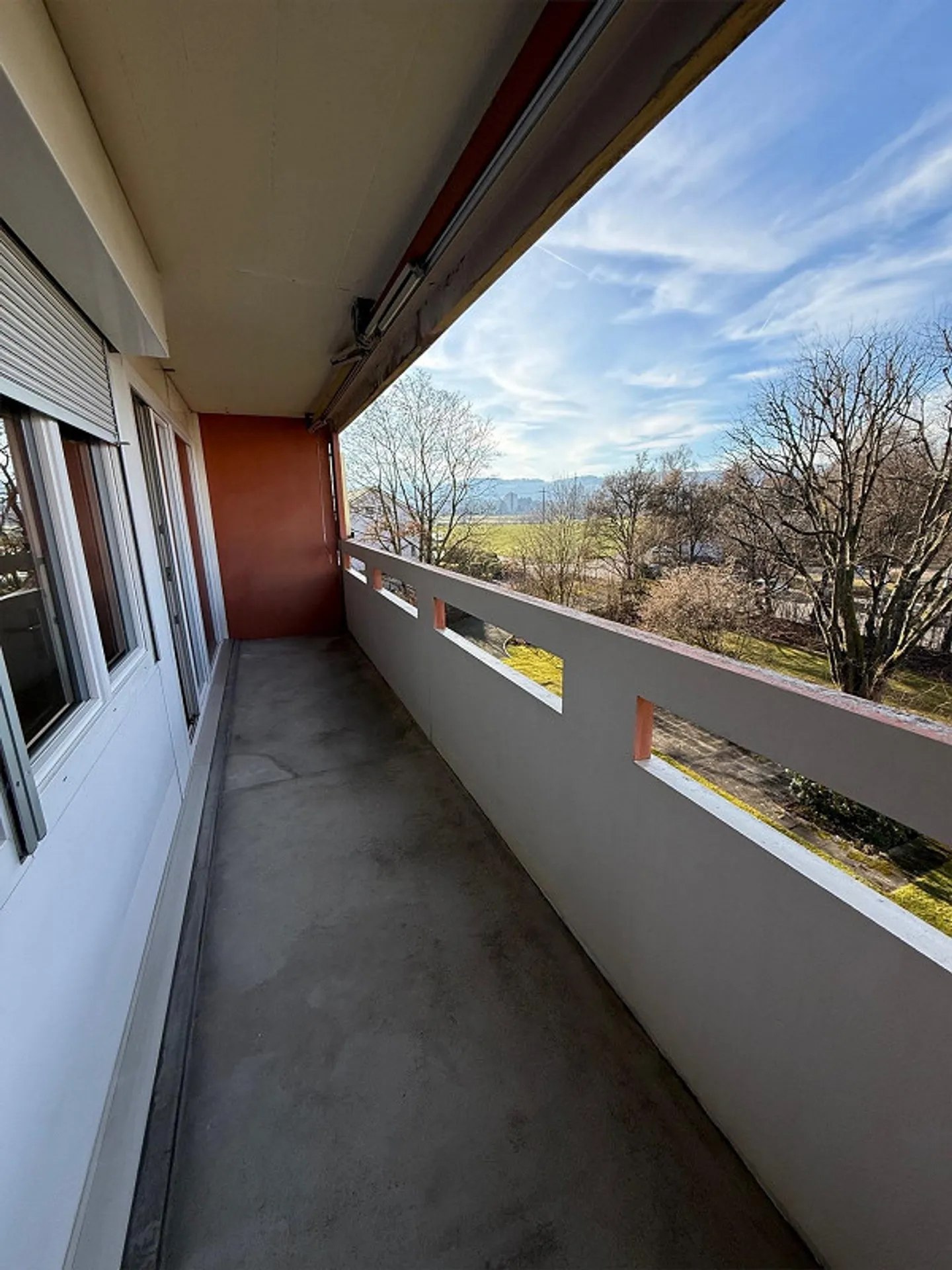 Lichtdurchflutete 3.5-Zimmer-Wohnung mit grossem Balkon - Foto 9 von 14