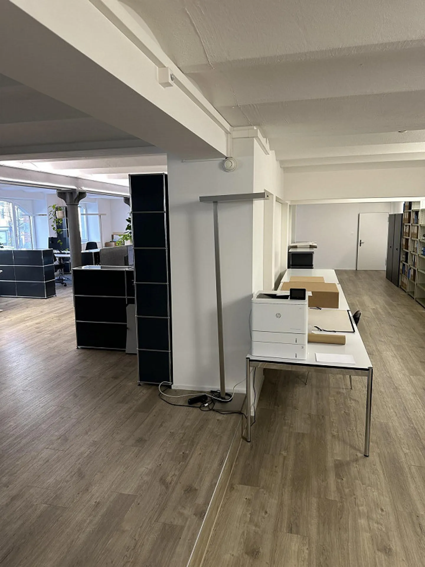 Spazio commerciale attraente al piano terra in una posizione centrale - Foto 8 di 14