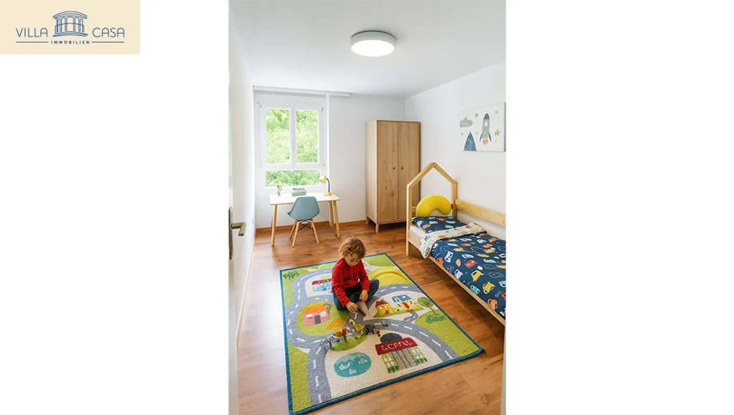 Ampio appartamento familiare con impianto fotovoltaico - vivere in modo sostenibile in una casa ben curata - Foto 4 di 9